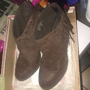 Ankle fringe booties